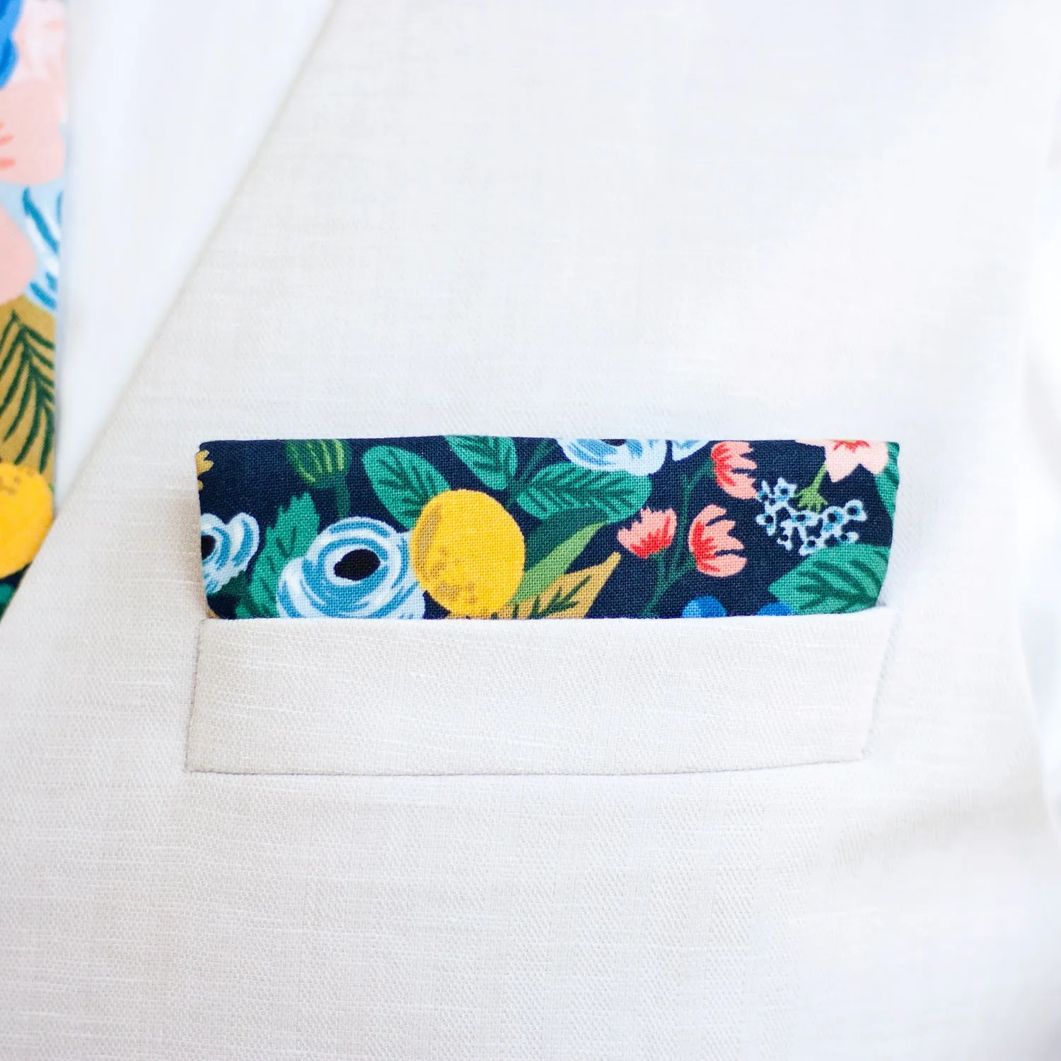 Boy's Necktie / Garden Party In Navy