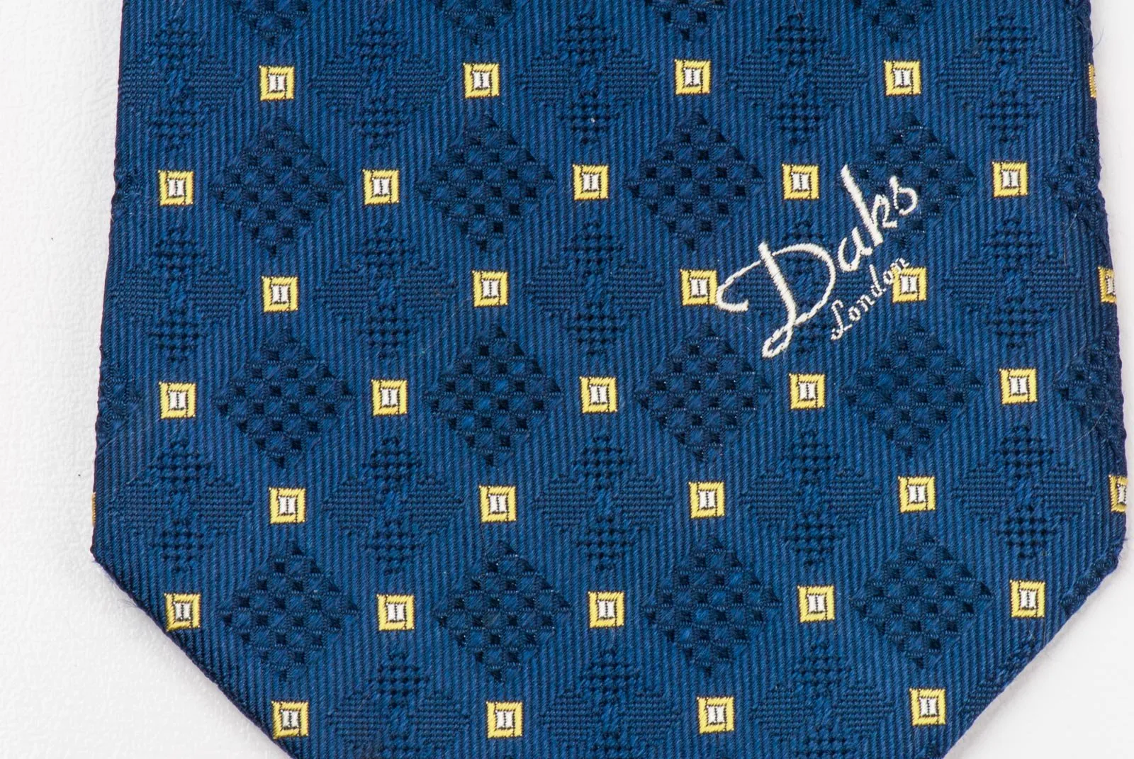 Daks Men's Classic Silk Neck Tie Yellow Squares On Navy Blue