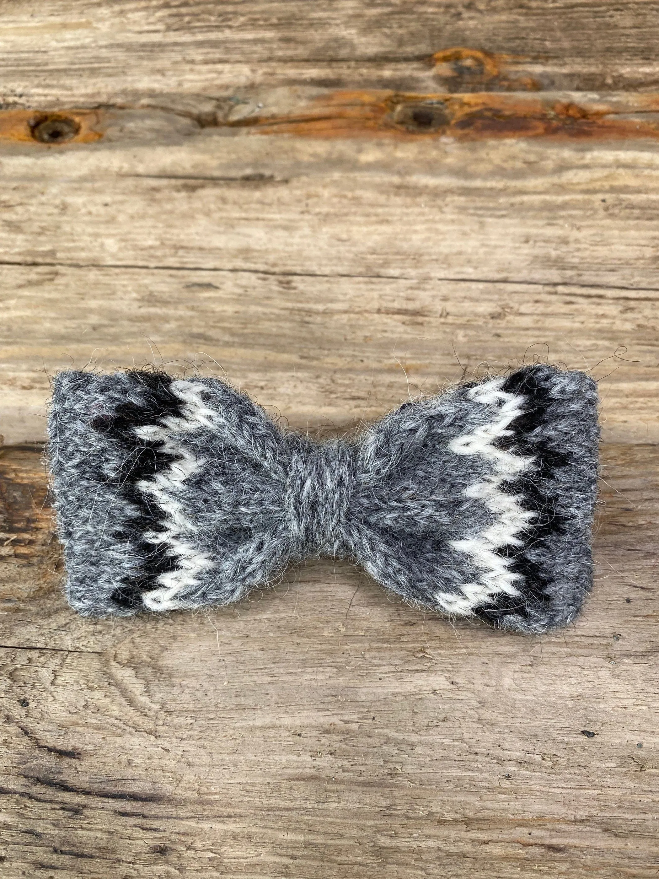 Knitted Wool Bow Tie - Black